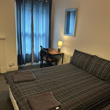 Luton Town House Near Airport Daire Dış mekan fotoğraf