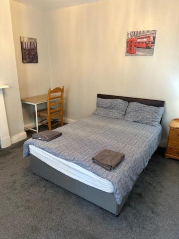 Luton Town House Near Airport Daire Dış mekan fotoğraf